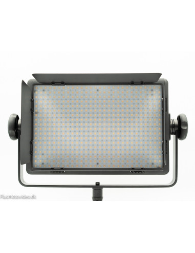 Godox Led500C video light