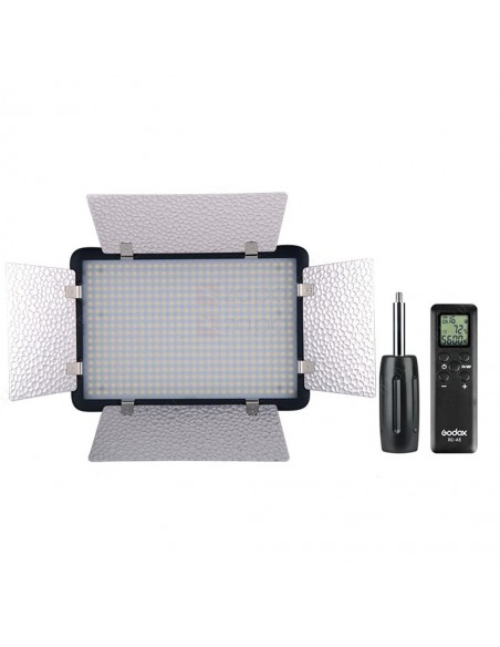 Godox LED500 KIT med 3 LED lampe med barndoors incl. taske 9